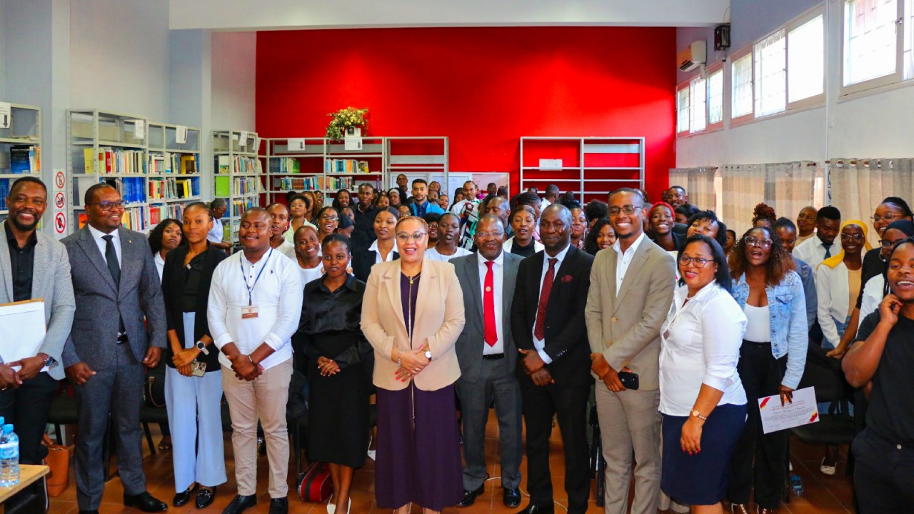  CELEBRAÇÃO INTERNACIONAL DO DIA INTERNACIONAL DE RECURSOS HUMANOS