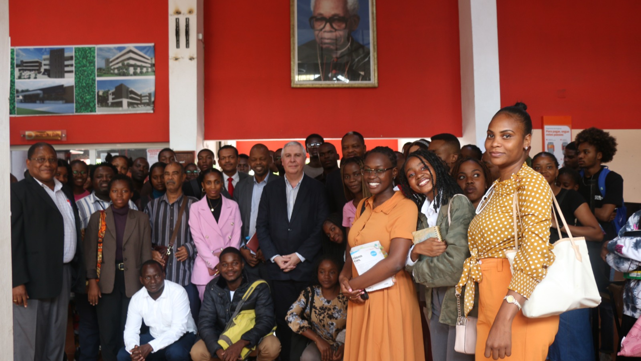 Palestra sobre Diálogo Inclusivo e Reformas Constitucionais 